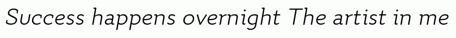 Quiza Pro Light Italic