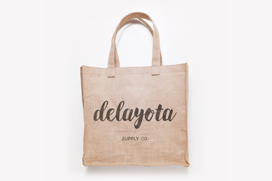 HelloFont - Fonts - Delayota - Delayota